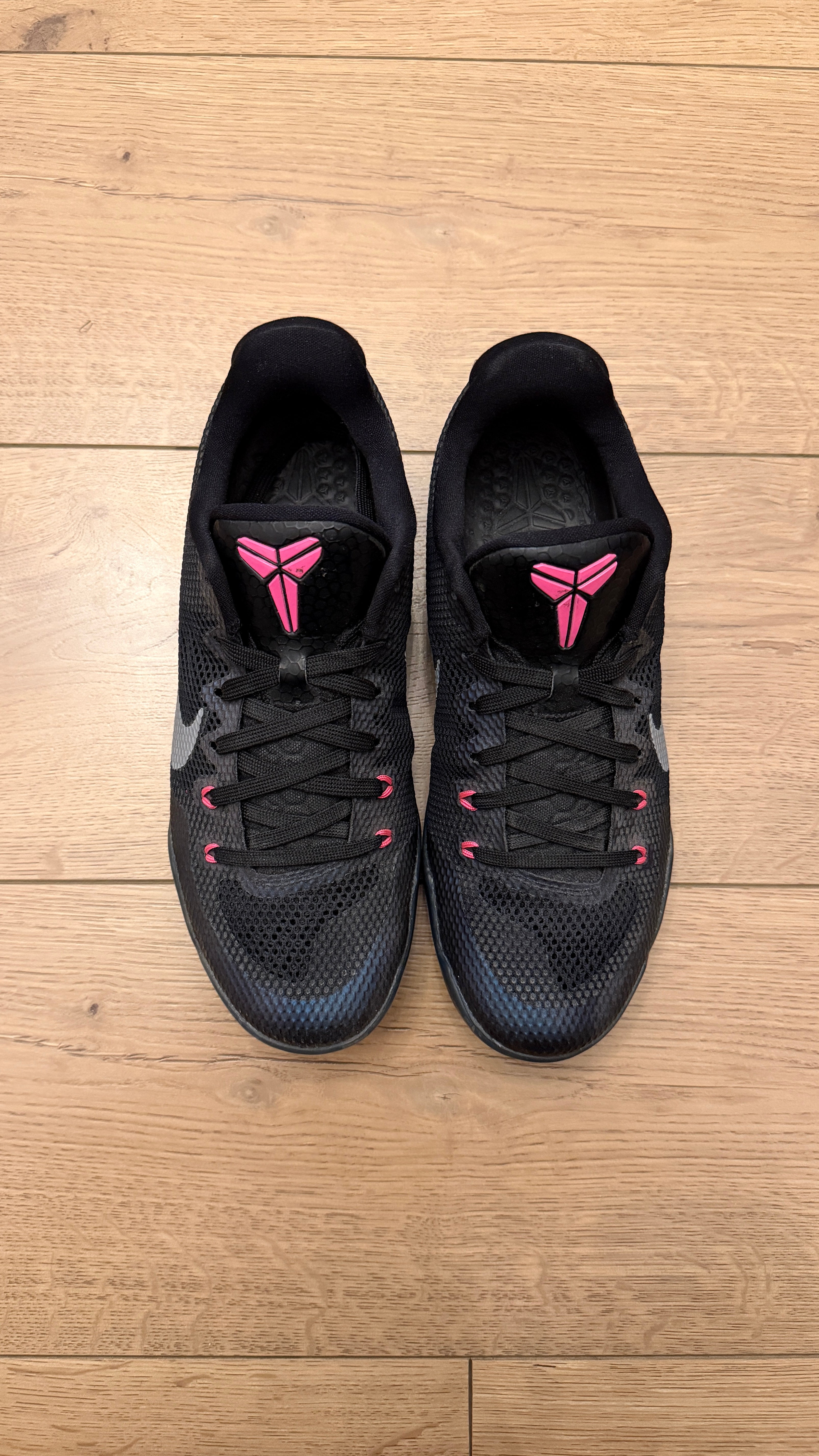 Kobe 11 EM Low “Invisibility Cloak”