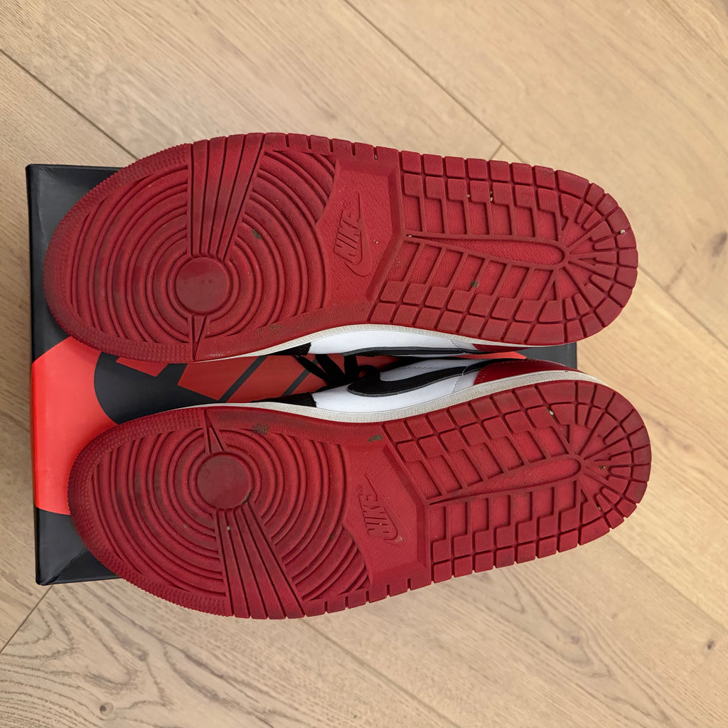 Jordan 1 Low "Black Toe" | PREOWNED