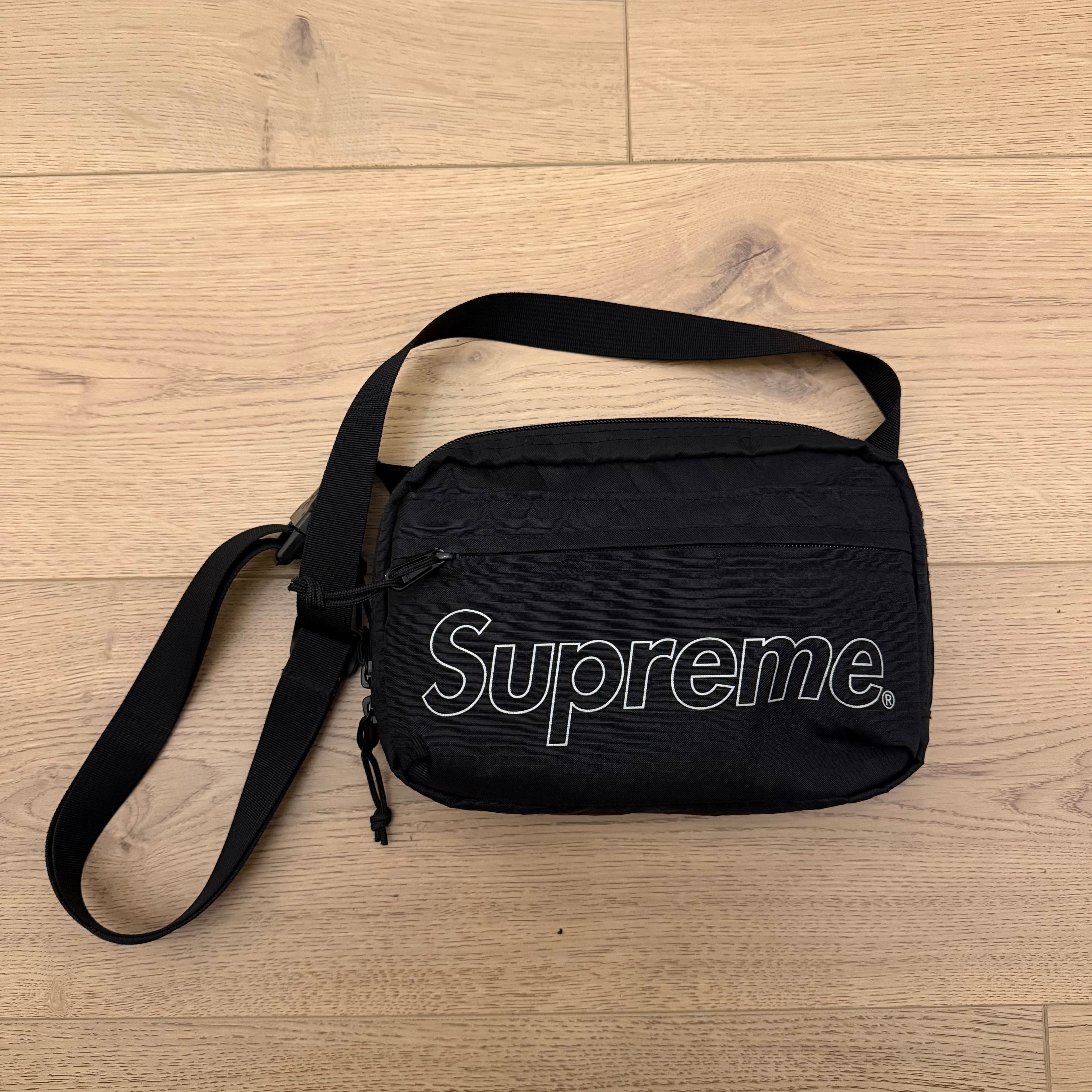 FW18 Supreme Shoulder Bag