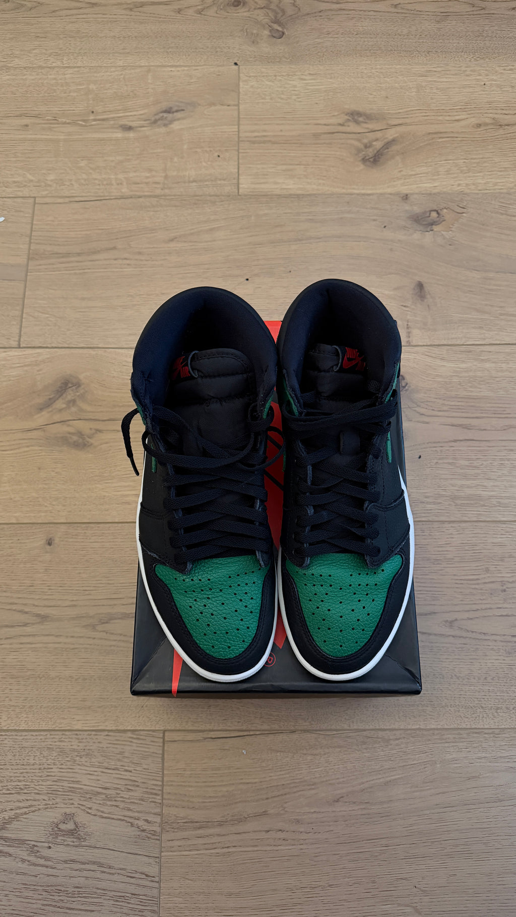 Jordan 1 High "Pine Green" | PREOWNED OG ALL