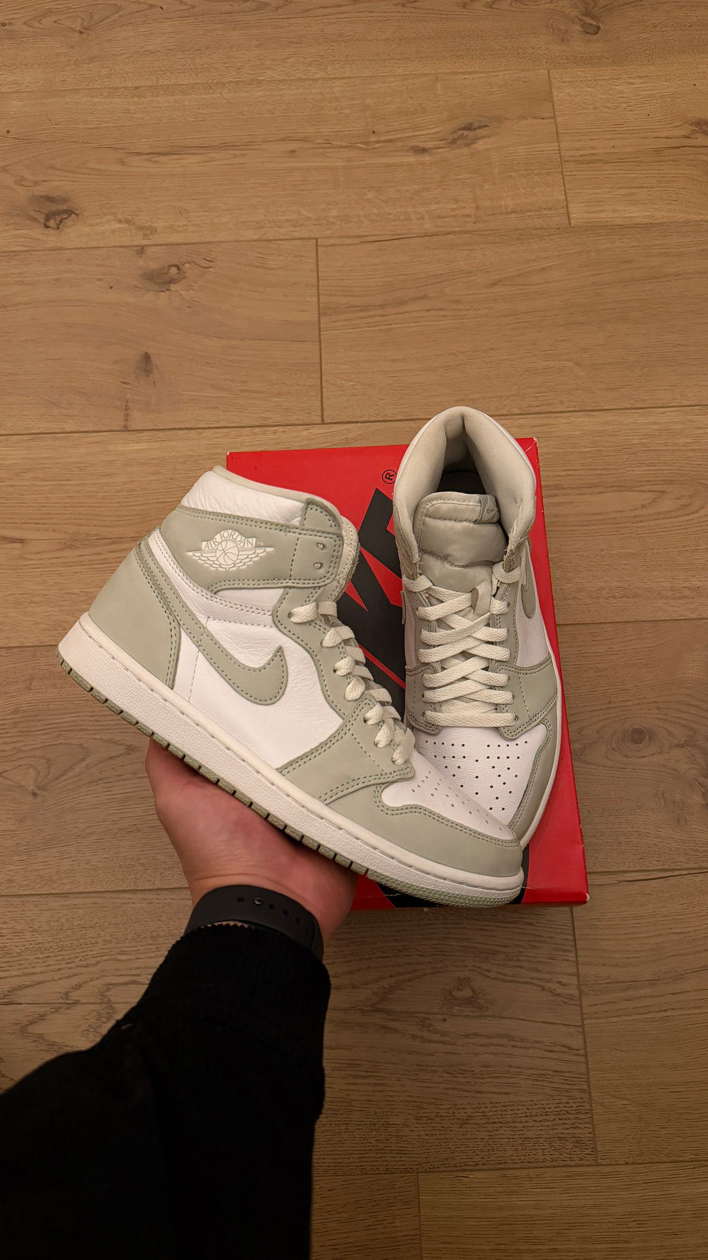 Jordan 1 High "Seafoam" (Womens) | PREOWNED OG BOX