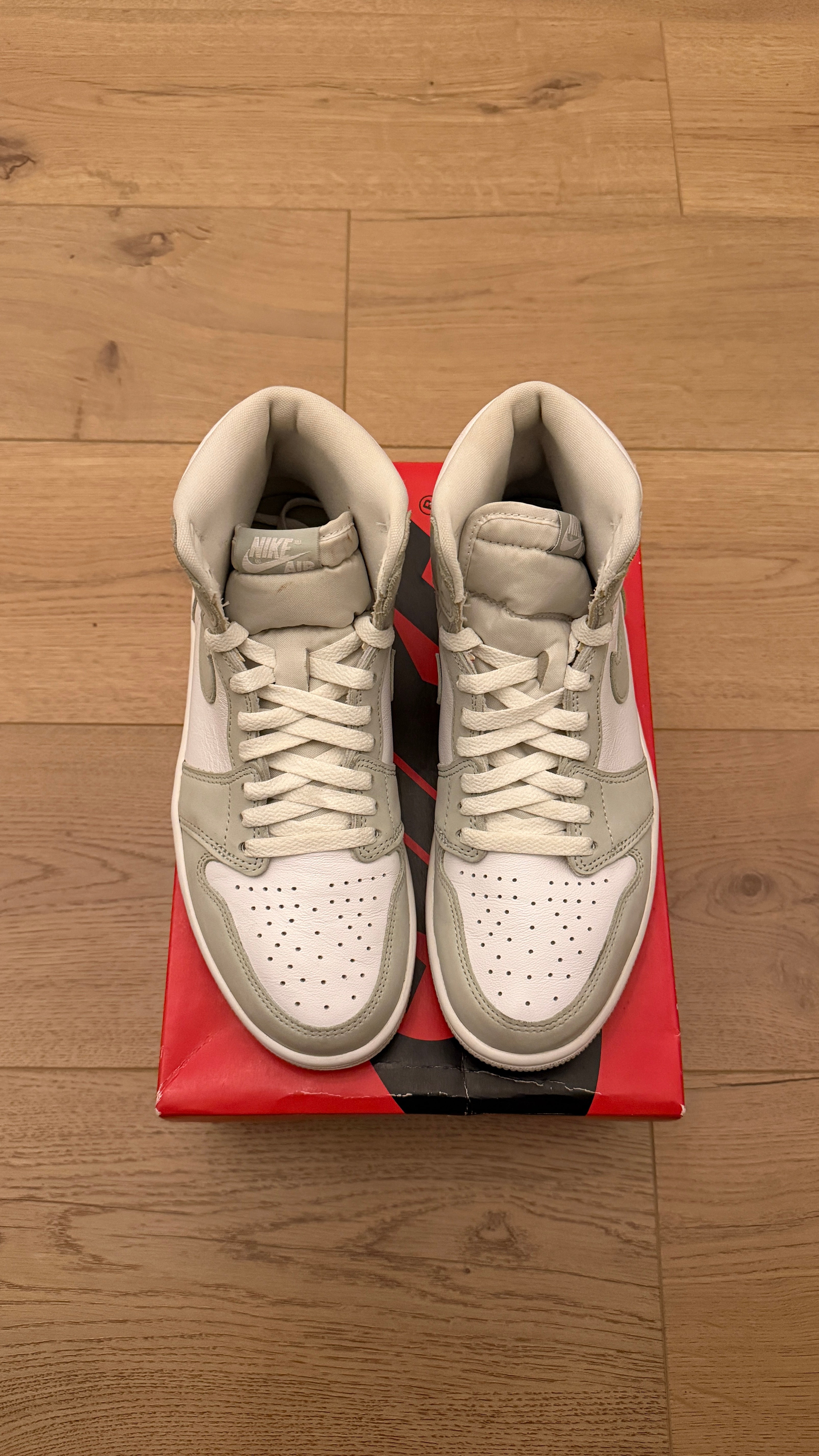 Jordan 1 High "Seafoam" (Womens) | PREOWNED OG BOX