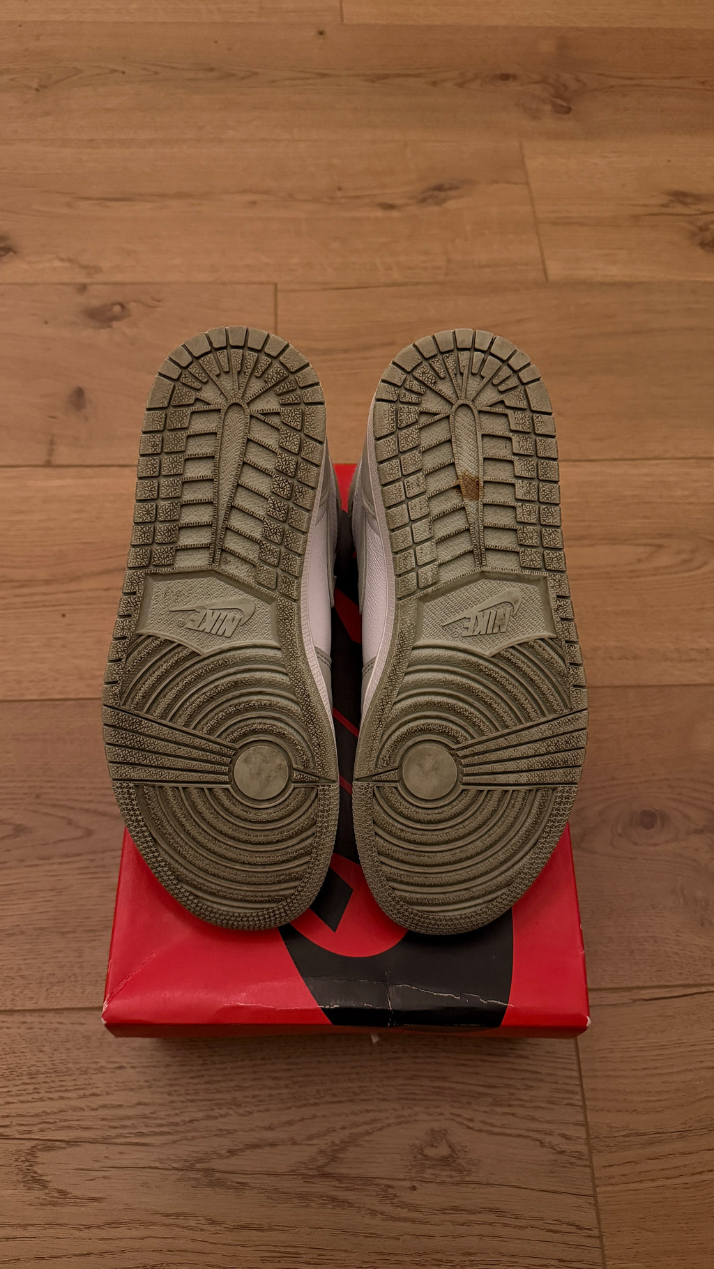 Jordan 1 High "Seafoam" (Womens) | PREOWNED OG BOX