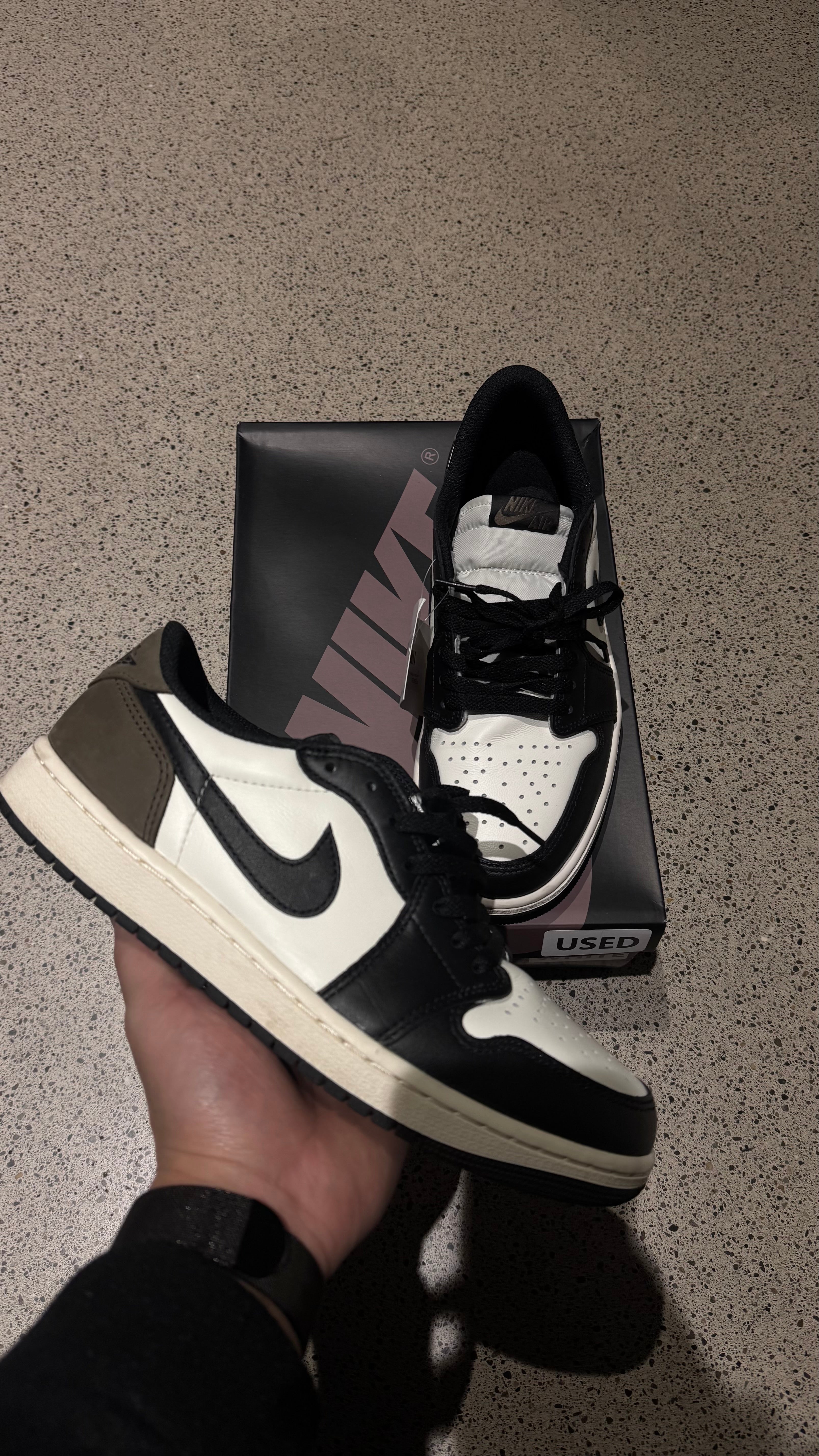 Jordan 1 Low "Mocha" | PREOWNED