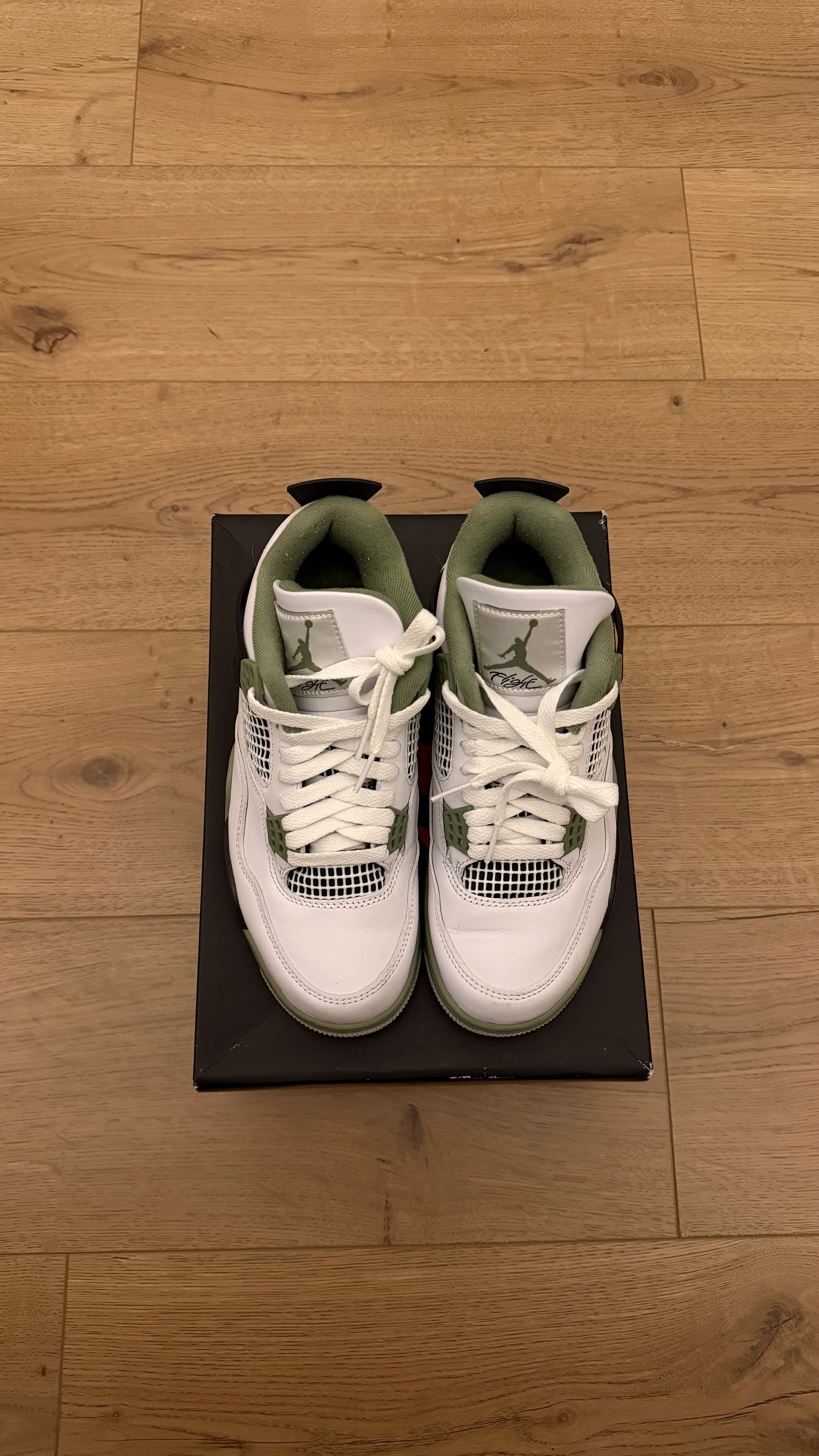 Jordan 4 Retro "Seafoam" | PREOWNED OG ALL
